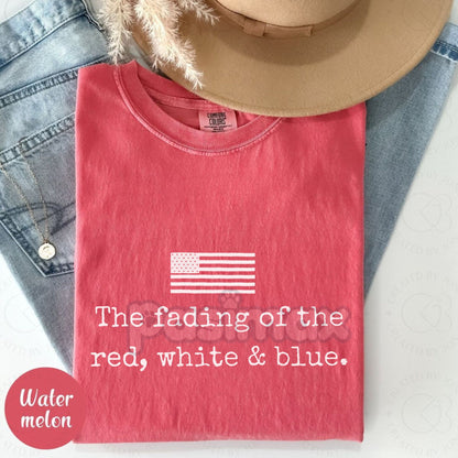 Comfort Colors® Unisex Streetwear Tee – Fading American Flag Graphic Shirt, Casual Vintage Red White Blue Style