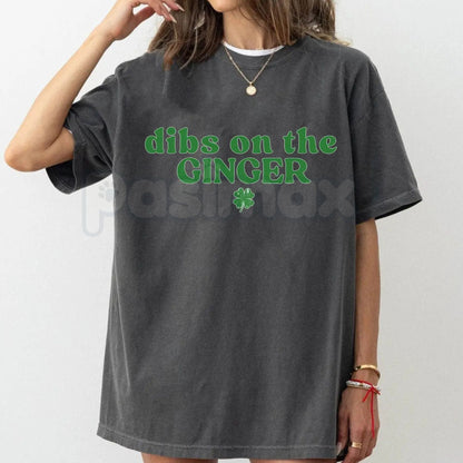 Dibs On The Ginger Ringer Tee – Retro 70s Style Redhead Pride Shirt, Funny St. Patrick’s Day Contrast Collar T-Shirt, Sarcastic Irish Party Top