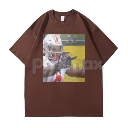 Jeremiah Smith Flips Off Michigan Fan Football T-Shirt - Ohio State Rivalry Moment Tee, Bold College Football Statement Shirt, Buckeye Fan Apparel