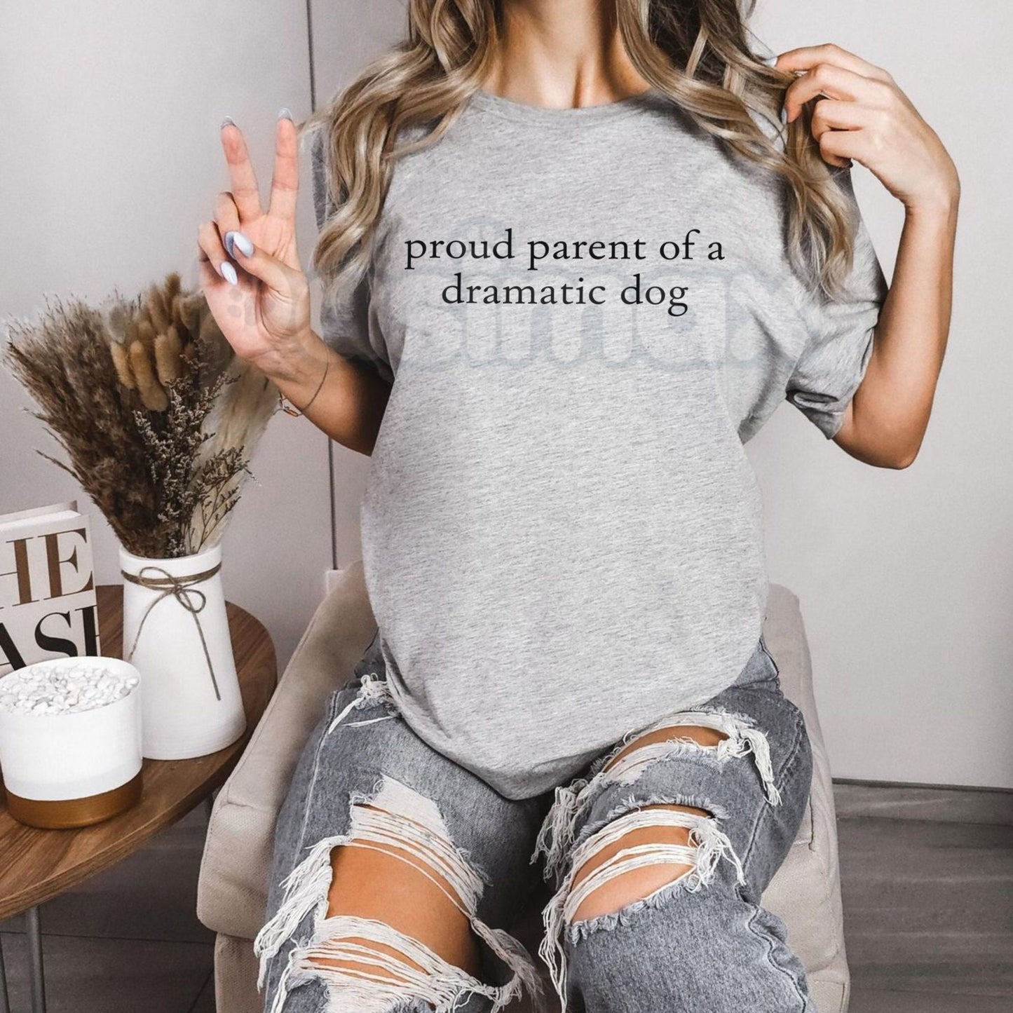 "Proud Parent of a Dramatic Dog" T-Shirt - Funny Dog Lover Graphic Tee, Theatrical Pet Parent Humor Shirt, Gift for Husky & Vocal Dog Owners