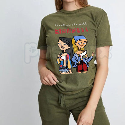 Total Drama Island Heather & Lindsay Scene T-Shirt – Y2K Cartoon Queen of Mean Graphic Tee