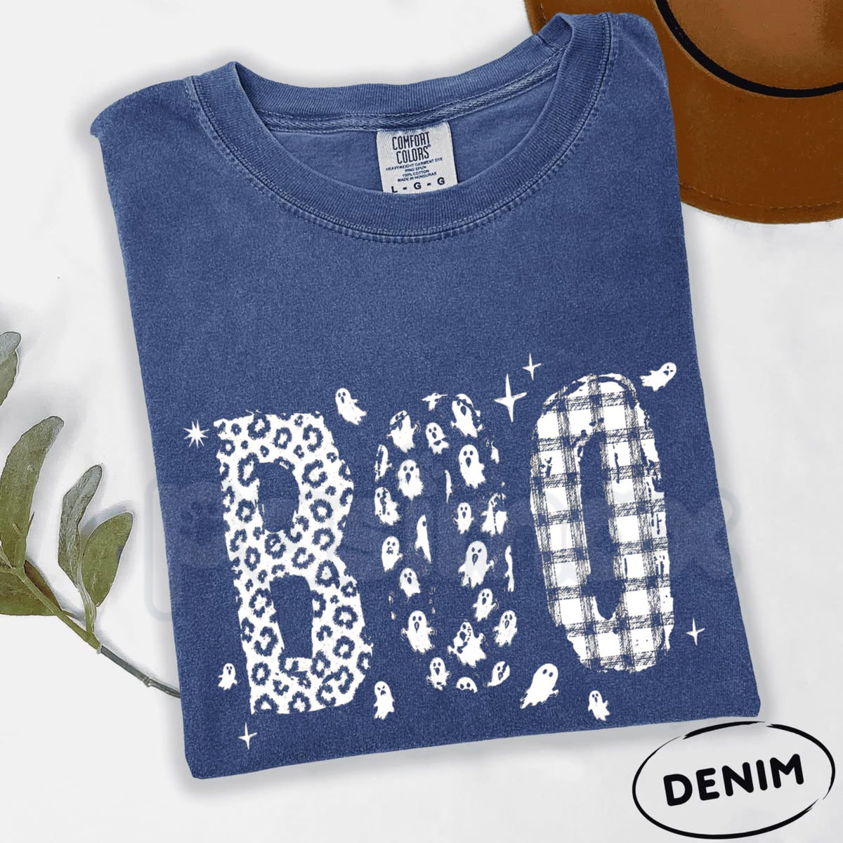 Comfort Colors® Halloween Boo T-Shirt – Leopard Print Ghost Graphic Tee, Cute Spooky Season Unisex Top & Women's Fall Gift