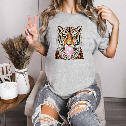 Tiger Graphic Print T-Shirt – Vintage Japanese Style Big Cat Streetwear Unisex Tee