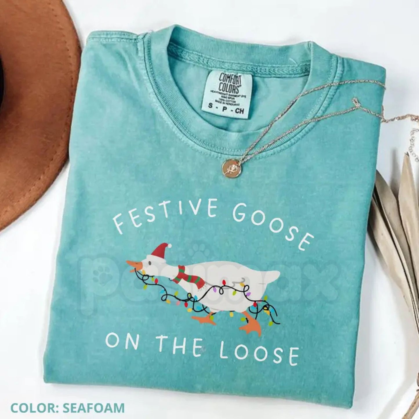 'Goose on the Loose' Comfort Colors® T-Shirt – Funny Christmas Goose Holiday Tee, Cute Xmas Duck Graphic
