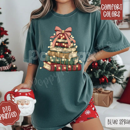 Comfort Colors® Book Stack Christmas Tree T-Shirt – Cozy Reading Holiday Apparel, Literary Gift for Readers