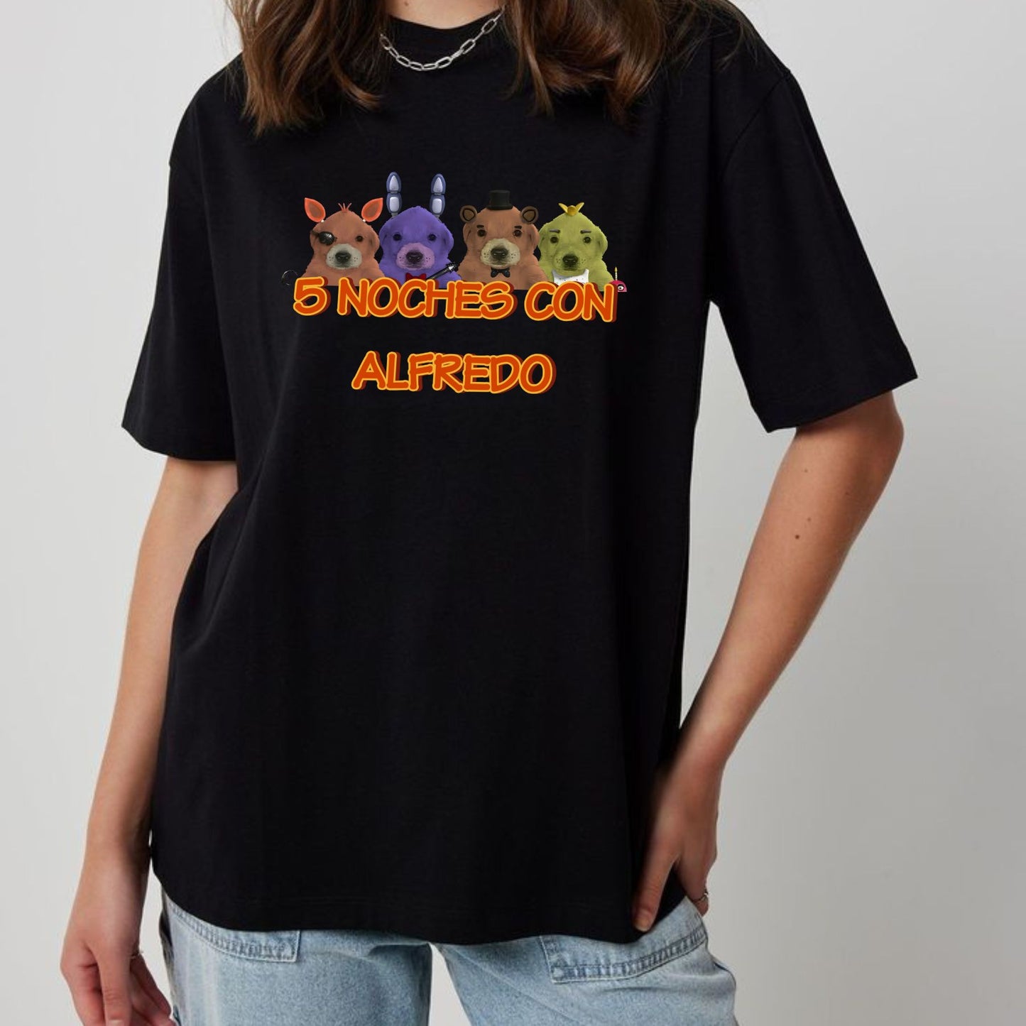 "5 Noches Con Alfredo" T-Shirt - Retro Horror Gaming Tee, Five Nights At Freddy's Inspired Apparel