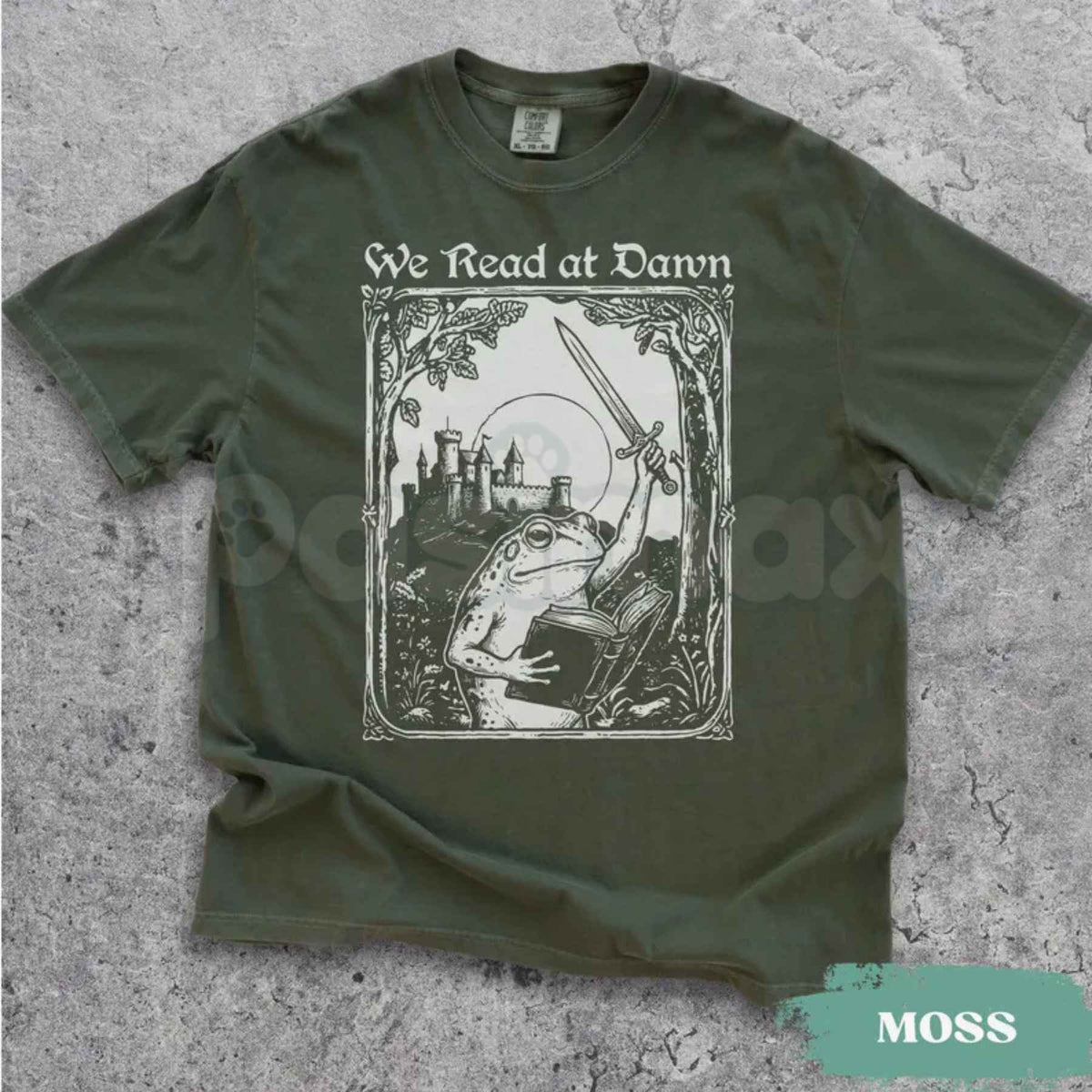 Comfort Colors® We Read at Dawn T-Shirt – Bookish Funny Frog Reading Graphic Tee, Weirdcore Medieval Unisex Top & Gift