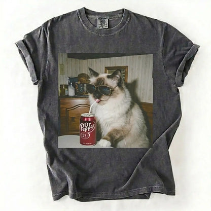 Comfort Colors® Vintage Cat Breeds Drinking Soda T-Shirt – Retro 90s Funny Edgy Cat Meme Graphic Tee, Aesthetic Quirky Animal Lover Unisex Top
