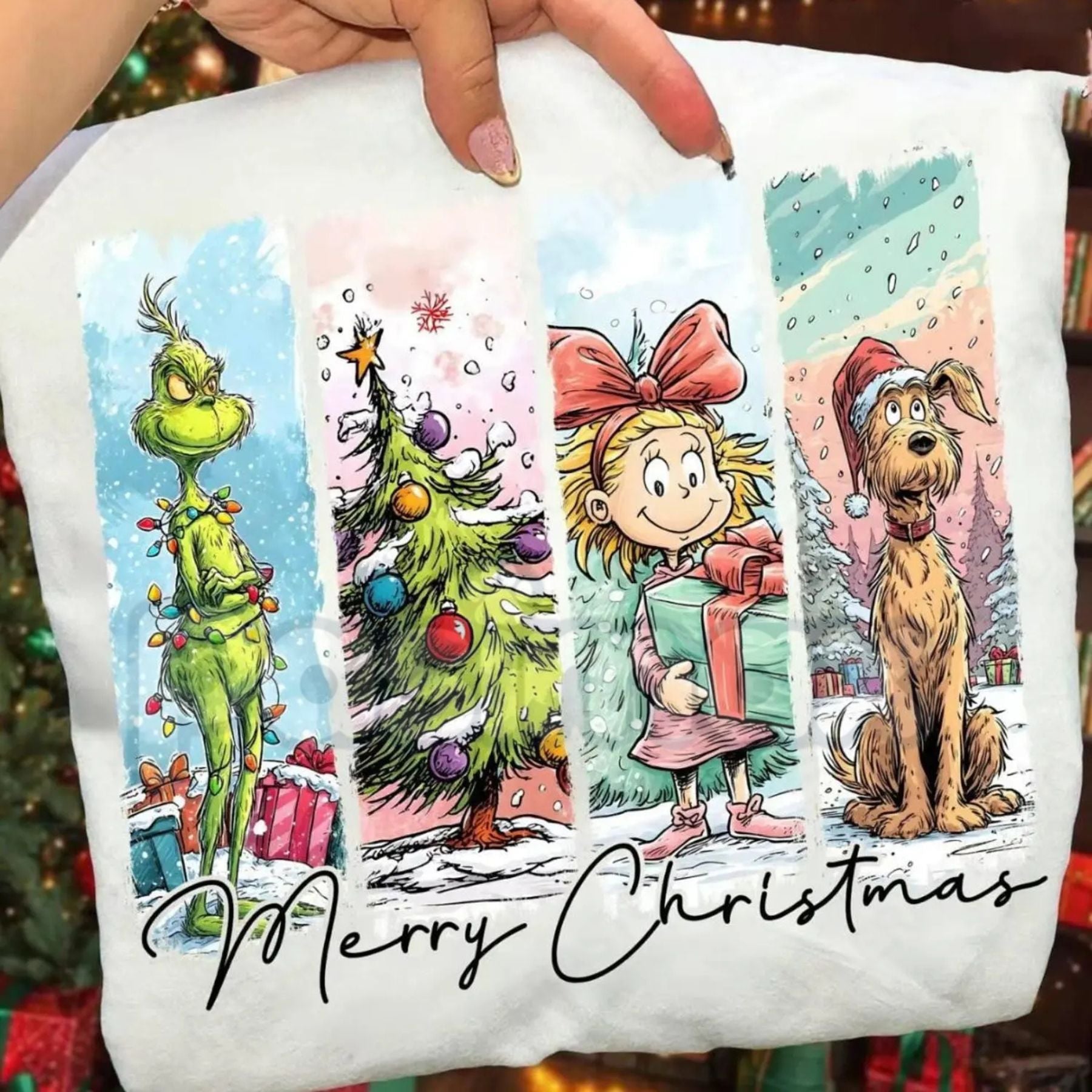 Classic Merry Christmas T-Shirt - Simple Festive Holiday Tee, Unisex Christmas Cheer Apparel, Casual Winter Gift-Pasimax