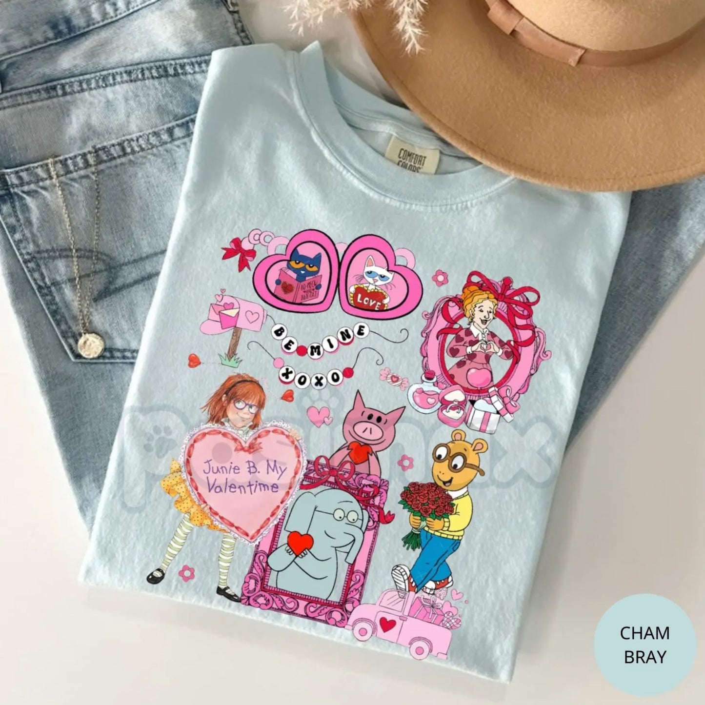 Comfort Colors® "Be Mine" Book Club Valentine T-Shirt – Retro Library Stack & Bow Tee, Aesthetic Kindergarten Teacher Shirt, Trendy XOXO Bookish Top-Pasimax