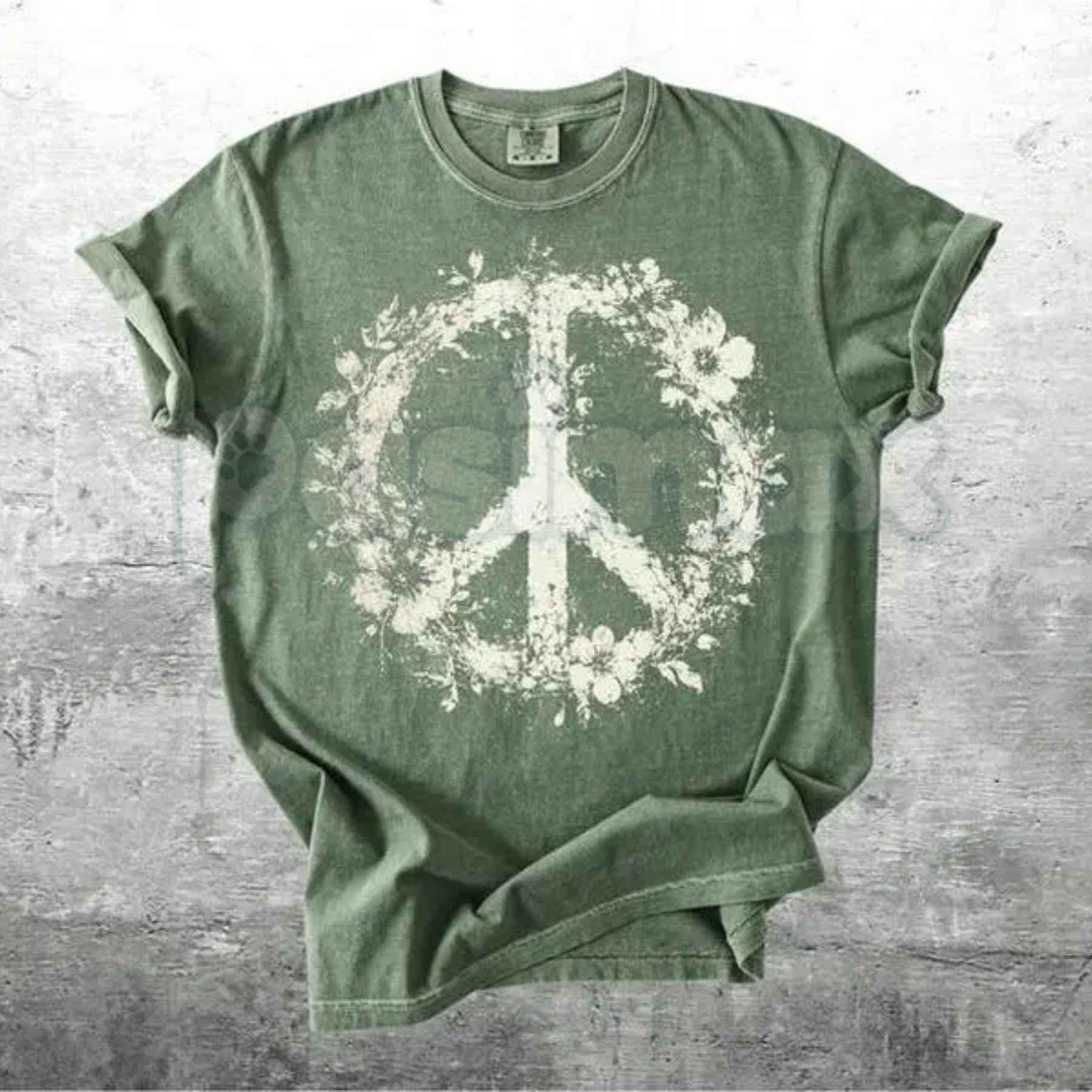 Comfort Colors® Boho Floral Peace T-Shirt – Vintage Flower Child Graphic Tee, Retro Aesthetic Bohemian Unisex Top-Pasimax