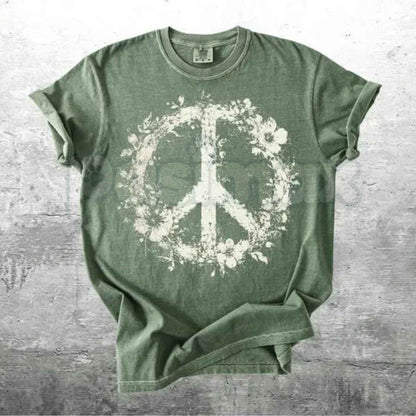 Comfort Colors® Boho Floral Peace T-Shirt – Vintage Flower Child Graphic Tee, Retro Aesthetic Bohemian Unisex Top-Pasimax