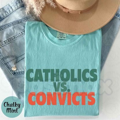 Comfort Colors® Catholics vs. Convicts 1988 Football Rivalry T-Shirt – Vintage Game Day Graphic Tee, College Sports History Unisex Top-Pasimax