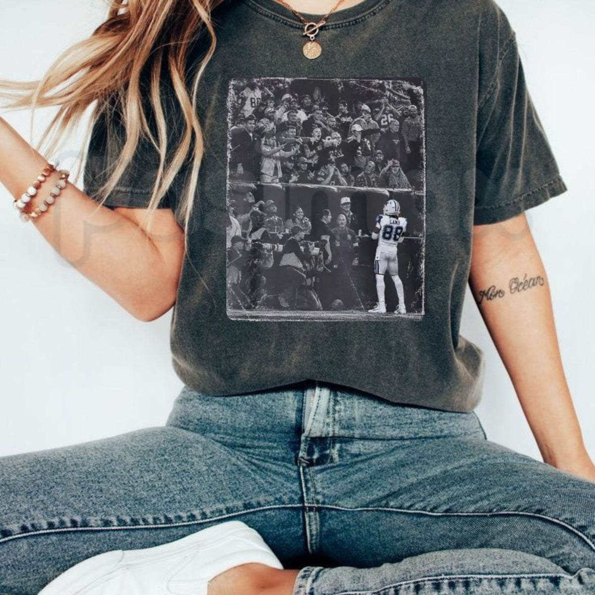 Comfort Colors® CeeDee Lamb 88 Moment T-Shirt – Retro Dallas Football Graphic Tee, Vintage Sports Streetwear Unisex Top & Gift-Pasimax