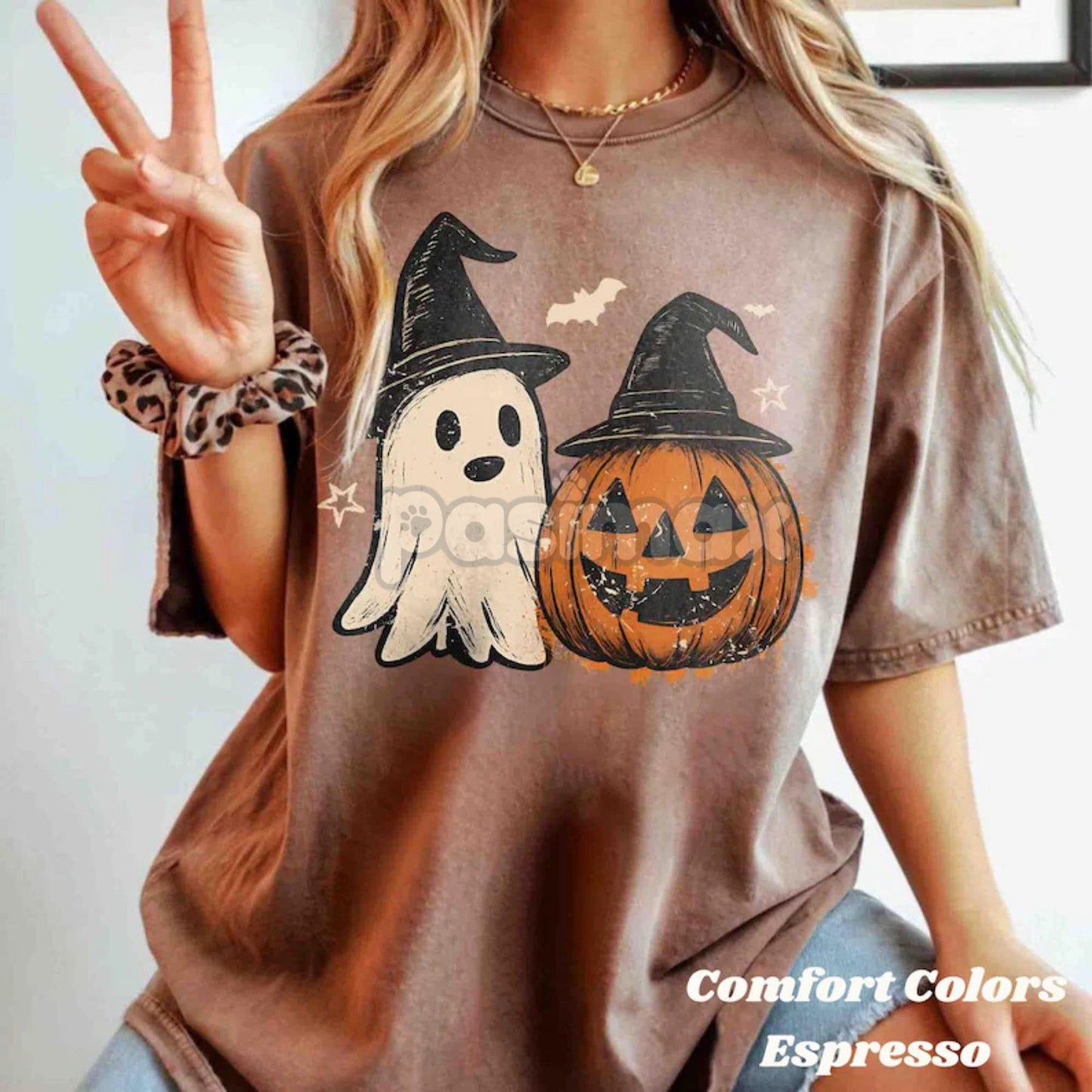 Comfort Colors® Cozy Floral Patchwork Ghost Shirt – Vintage Spooky Aesthetic Tee, Preppy Pumpkin Fall T-Shirt, Halloween Gift-Pasimax