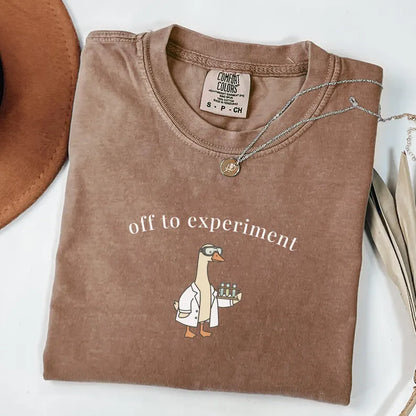 Comfort Colors® Funny Scientist Goose T-Shirt – Lab Assistant Bird Graphic Tee, Cute Science Lover & Mother's Day Gift Top-Pasimax