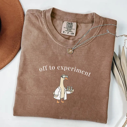 Comfort Colors® Funny Scientist Goose T-Shirt – Lab Assistant Bird Graphic Tee, Cute Science Lover & Mother's Day Gift Top-Pasimax
