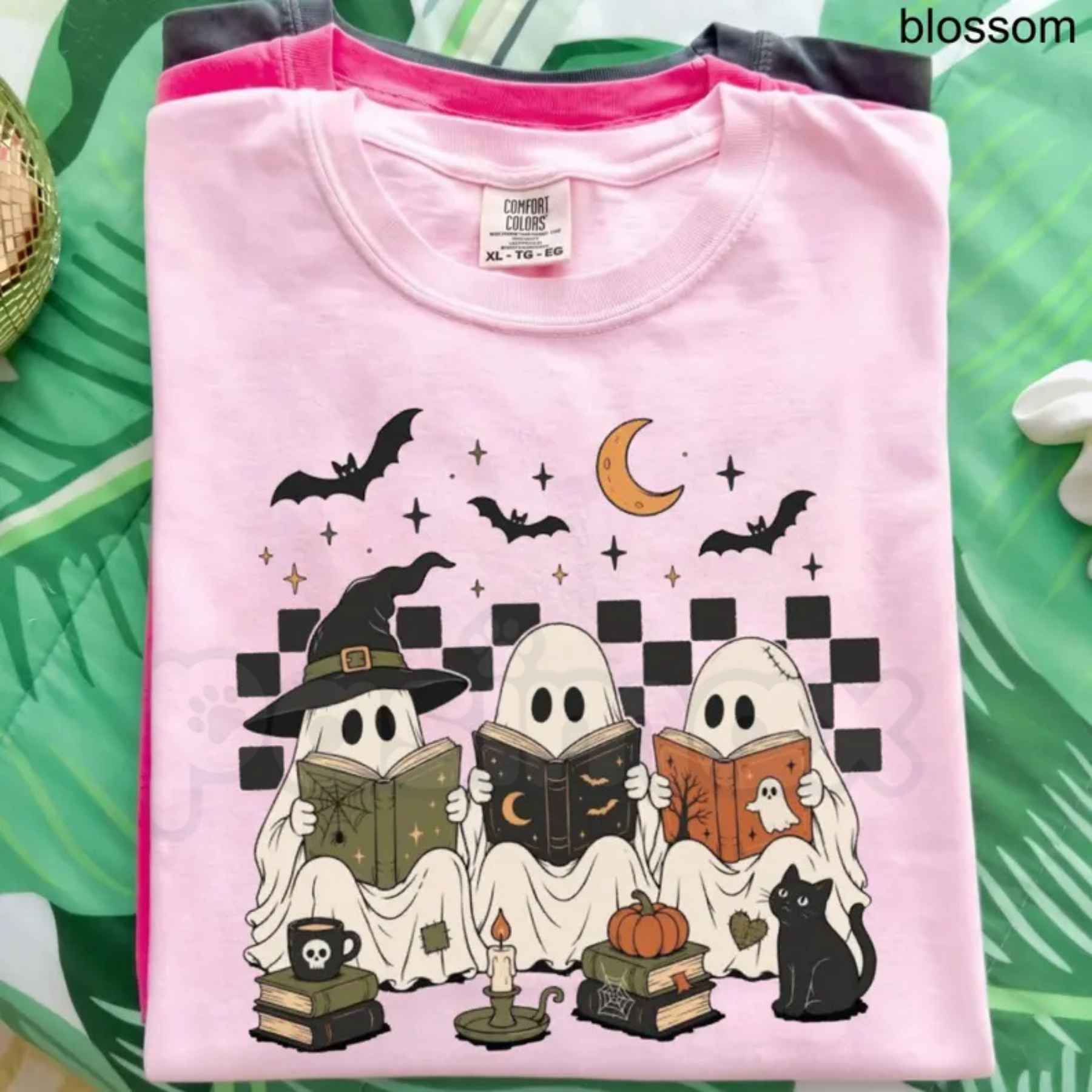 Comfort Colors® Ghost Book Reader T-Shirt – Book Lover Halloween Graphic Tee, Spooky Season Librarian & Teacher Unisex Top-Pasimax