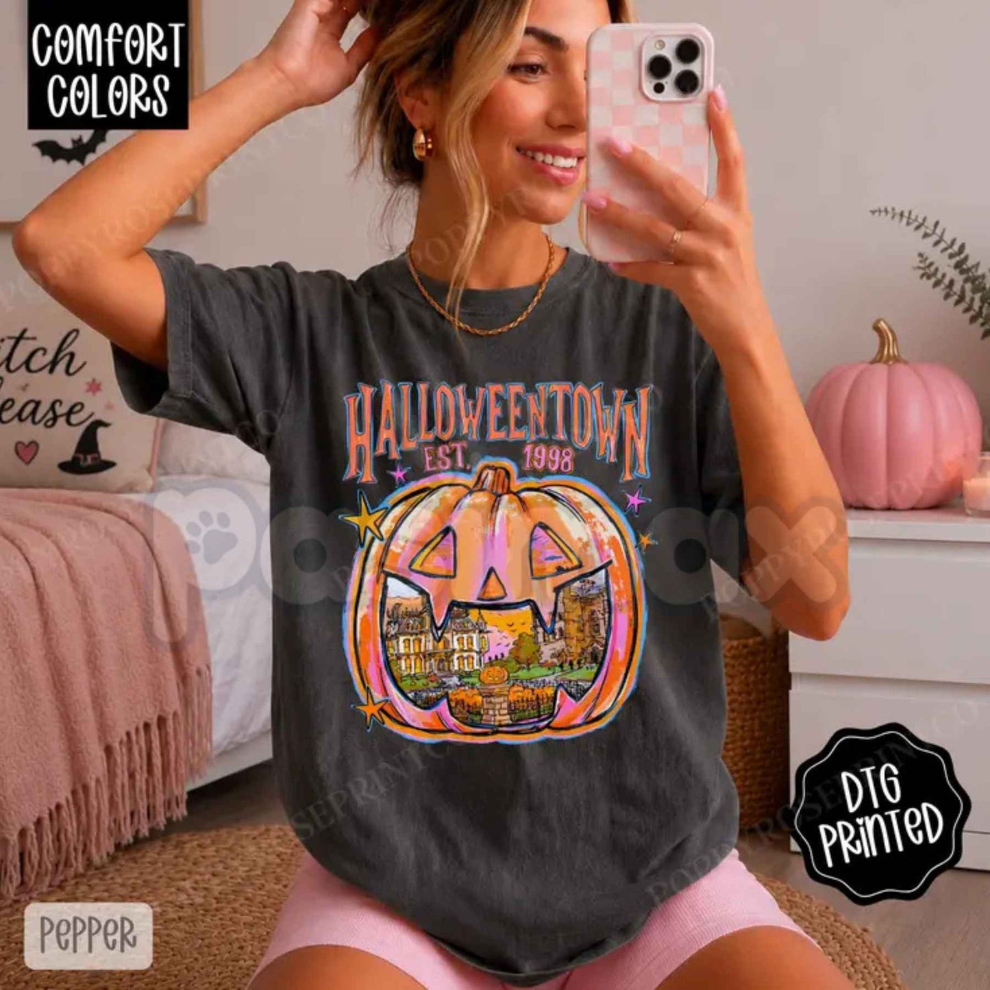 Comfort Colors® "Halloweentown" T-Shirt – Trendy Women's Fall Graphic Tee, Vintage Spooky Season Unisex Top-Pasimax