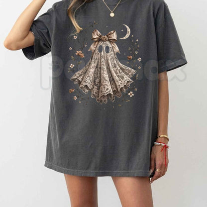 Comfort Colors® Lace Ghost Halloween T-Shirt – Vintage Spooky Aesthetic Graphic Tee, Retro Elegant Lace Ghost Unisex Top-Pasimax