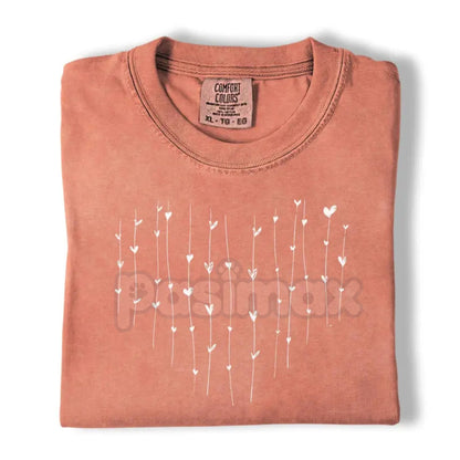 Comfort Colors® Minimalist Floating Heart T-Shirt – Simple Hand-Drawn Valentine Tee, Aesthetic Tiny Heart Graphic Shirt, Dainty Romantic Everyday Top-Pasimax