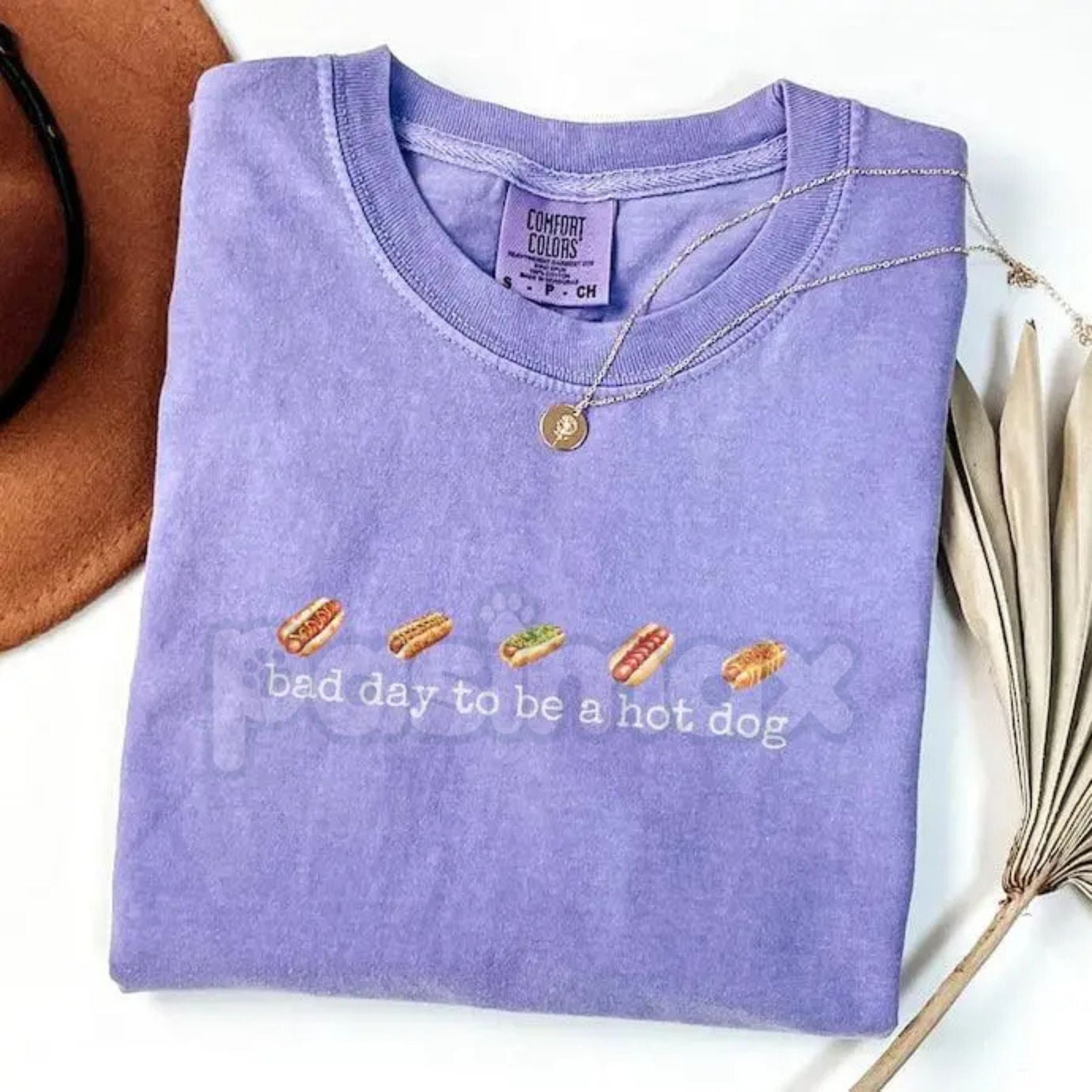 Comfort Colors® Vintage "Bad Day To Be A Hot Dog" T-Shirt – Retro Summer BBQ Mascot Tee, Funny 4th of July Women's Graphic Top, Sarcastic Glizzy Season Shirt-Pasimax