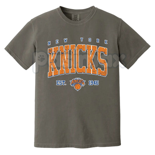 Comfort Colors® Vintage New York Basketball Est 1946 T-Shirt – Retro Manhattan Hoops Graphic Tee, Classic Court Heritage Fan Unisex Statement Top-Pasimax