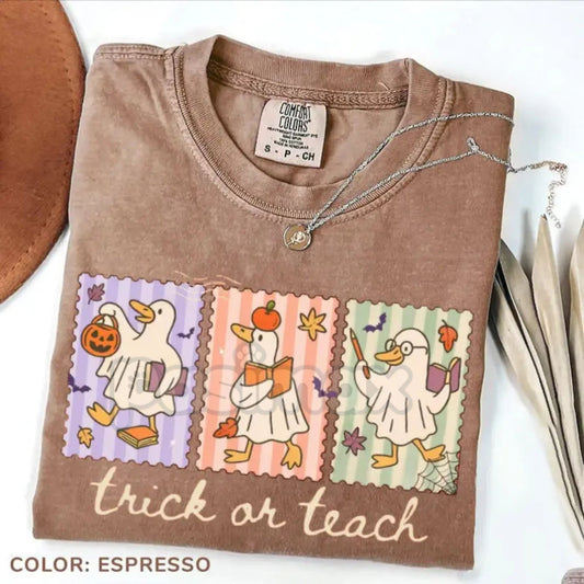 Comfort Colors® Vintage Teacher Goose Halloween Shirt – Funny Retro Spooky Season Tee, Chaotic Educator Gift-Pasimax