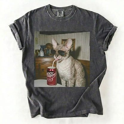 Comfort Colors® Vintage Cat Breeds Drinking Soda T-Shirt – Retro 90s Funny Edgy Cat Meme Graphic Tee, Aesthetic Quirky Animal Lover Unisex Top