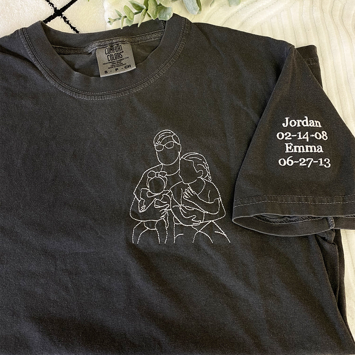 Custom Embroidered T-Shirt - Personalized Line Art Happy Family with Kids Name on Sleeve