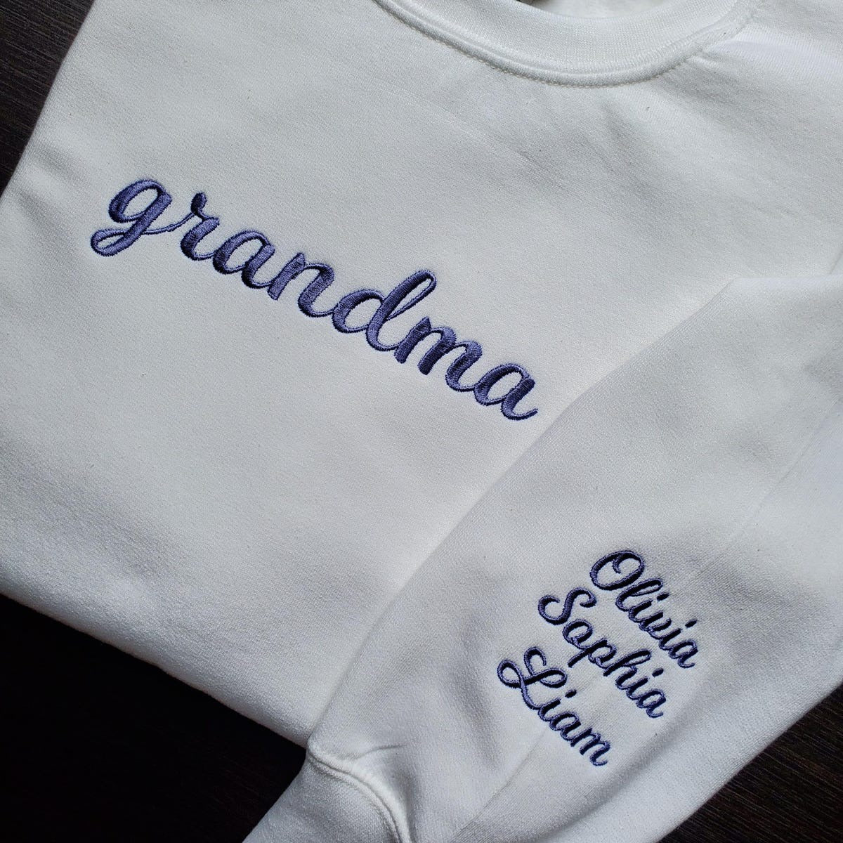 Custom Embroidered Grandma Sweatshirt – A Cozy Keepsake for Grandma