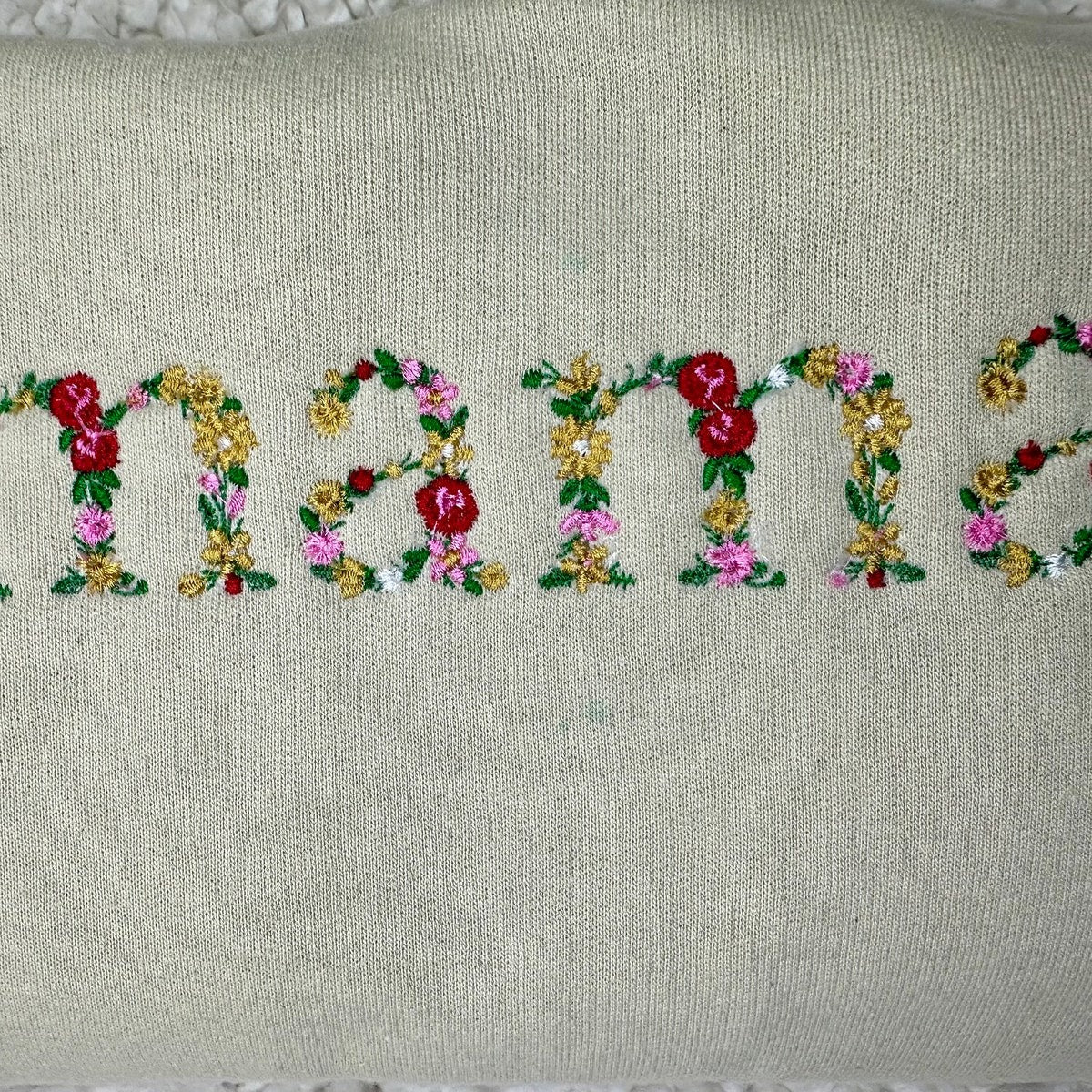 Custom Mama Embroidered Floral Sweatshirt - Trendy Crewneck, Unique Gift for Mom, Custom Embroidery Mother’s Day Personalized