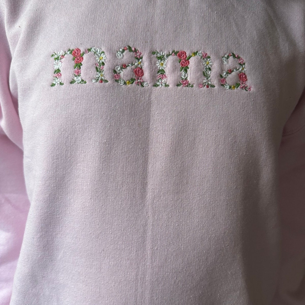 Custom Mama Embroidered Floral Sweatshirt - Trendy Crewneck, Unique Gift for Mom, Custom Embroidery Mother’s Day Personalized