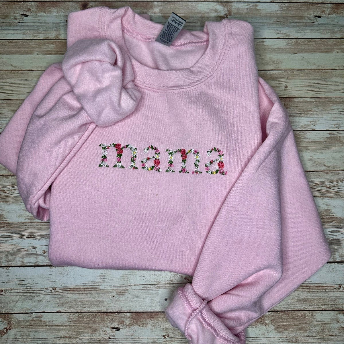 Custom Mama Embroidered Floral Sweatshirt - Trendy Crewneck, Unique Gift for Mom, Custom Embroidery Mother’s Day Personalized
