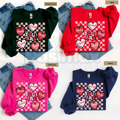 Cute Teacher Valentine Sweatshirt | Retro Heart Teacher Crewneck | Back to School Teacher Shirt | Elementary Teacher Valentine Gift | Groovy Heart Educator Jumper | Pre-K Kindergarten Teacher Pullover-Pasimax