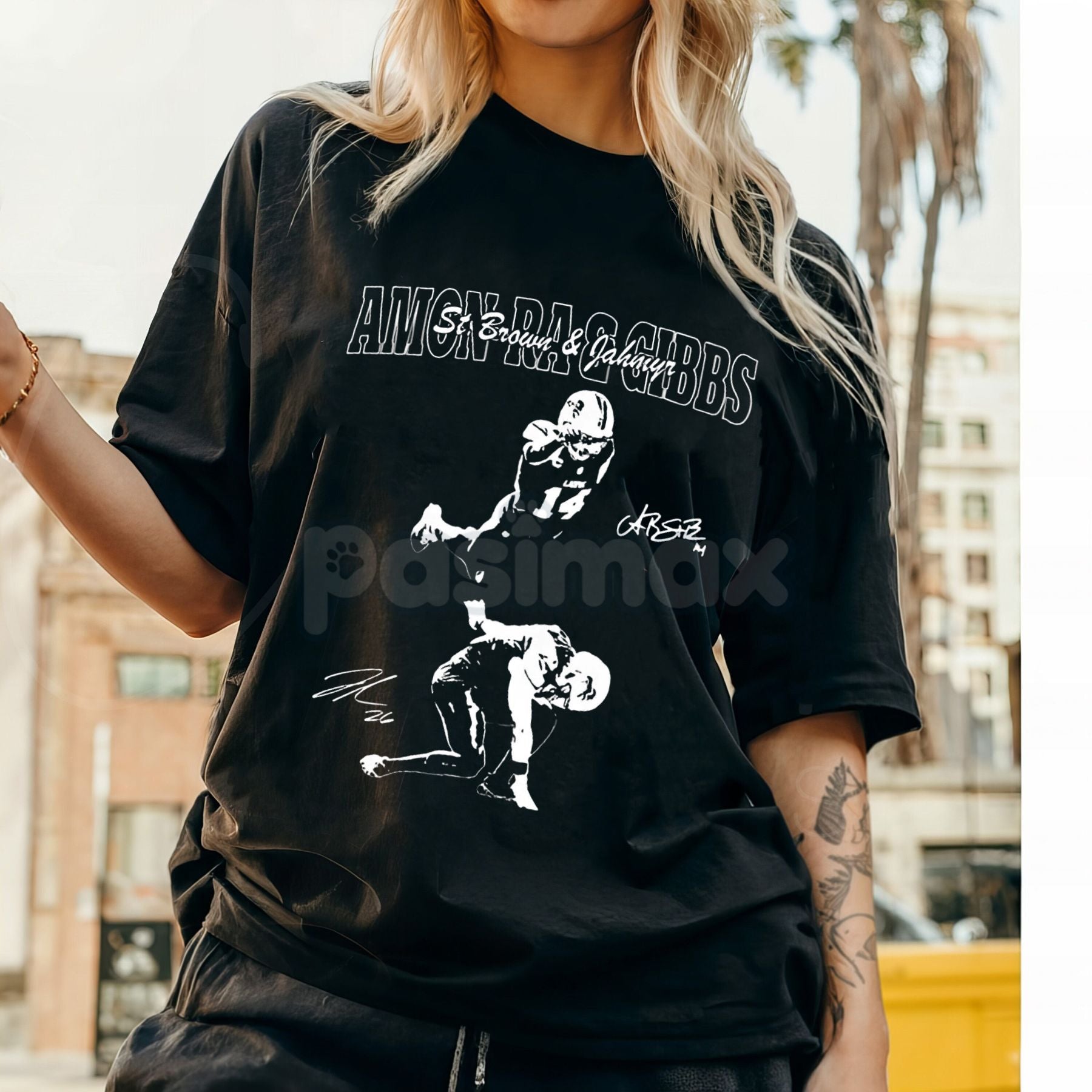 Detroit's Dynamic Duo T-Shirt - Gibbs & St. Brown Vintage 90s Throwback Tee, Star Player Football Fan Gear, NFL Collectible Apparel-Pasimax