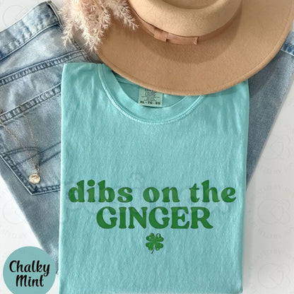 Dibs On The Ginger Ringer Tee – Retro 70s Style Redhead Pride Shirt, Funny St. Patrick’s Day Contrast Collar T-Shirt, Sarcastic Irish Party Top-Pasimax