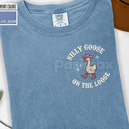 Funny Goose on the Loose Graphic Tee – Vintage Western Comfort Colors T-Shirt-Pasimax