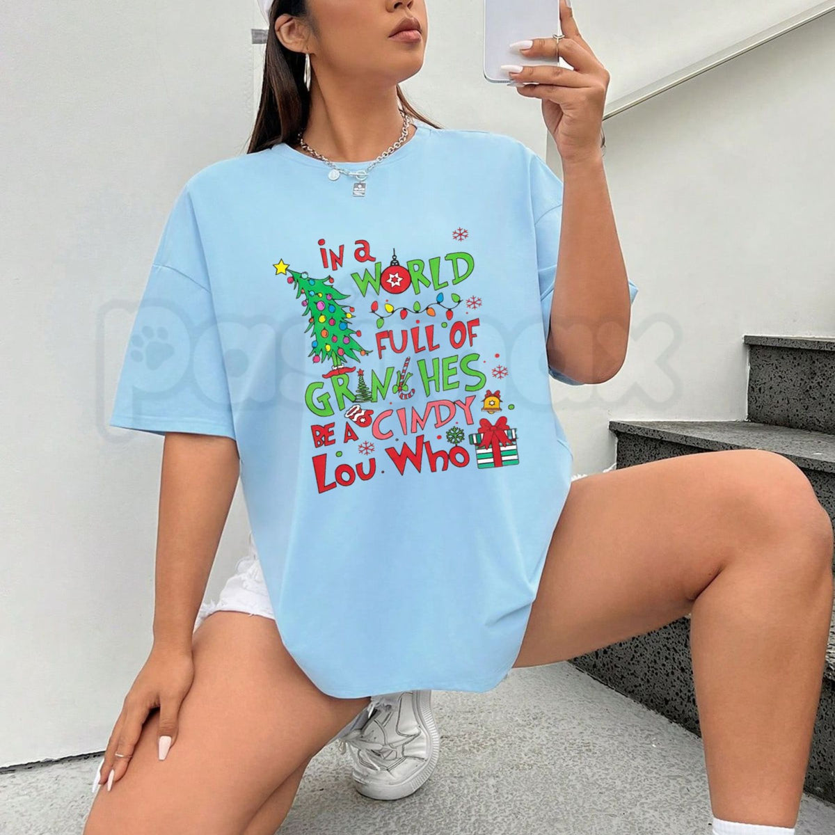In a World Full of Grinches Be a Cindy Lou Who T-Shirt – Christmas Holiday Graphic Tee-Pasimax