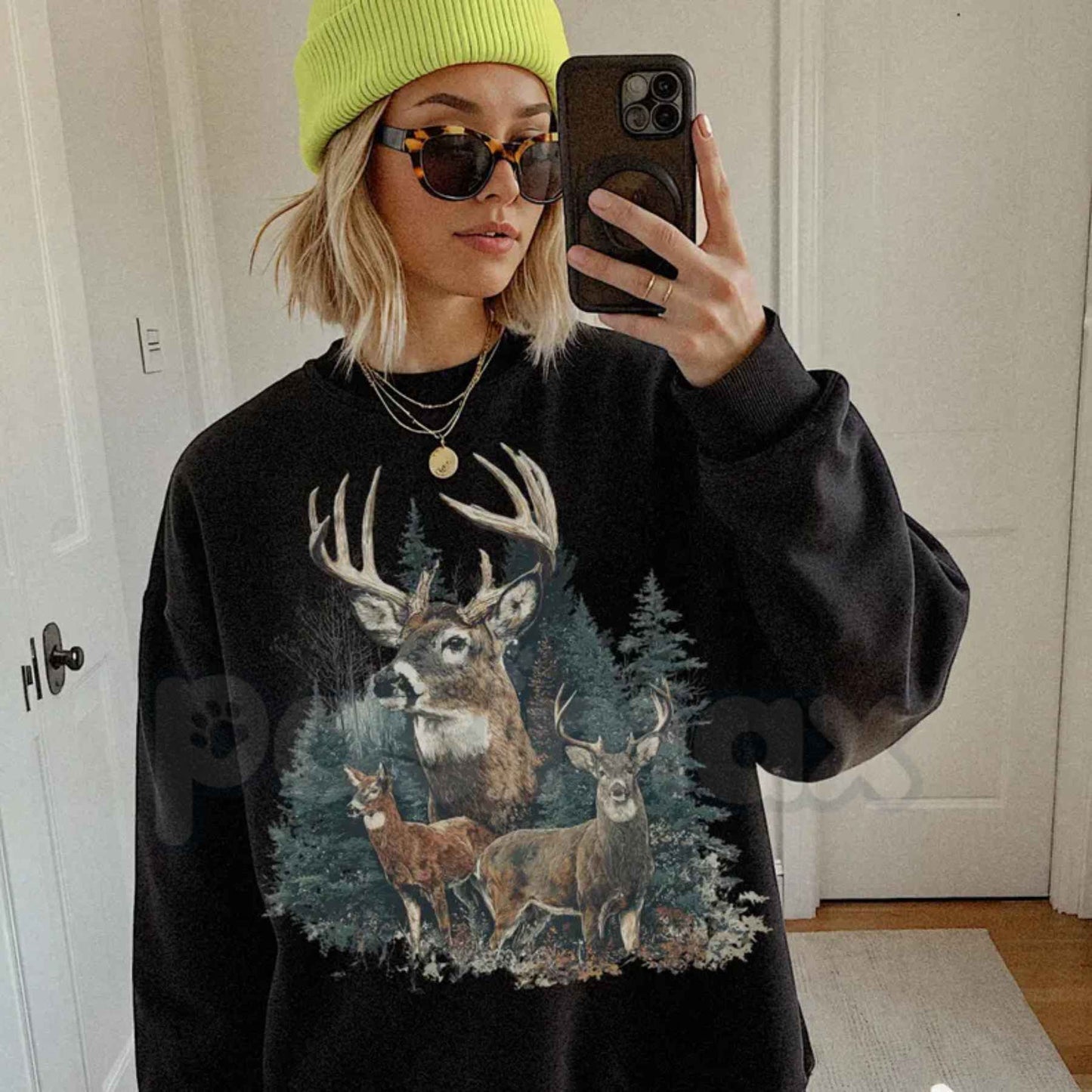 Midwest Vintage Deer Sweatshirt | Hunting Season Outdoor Pullover-Pasimax