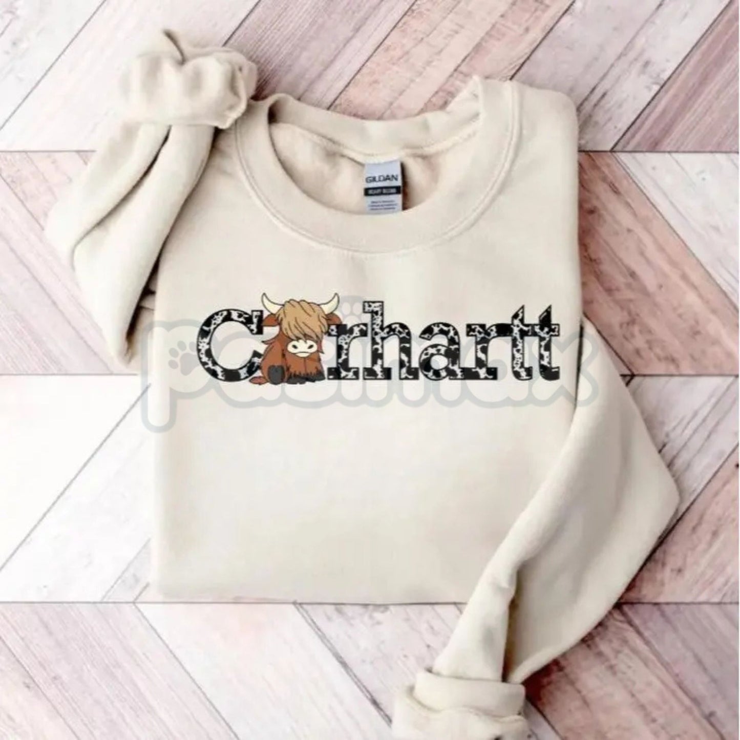 Minimalist Highland Cow Sweatshirt | Clean Silhouette Coo Jumper | Modern Farm Animal Graphic Tee | Simple Nature Lover Gift-Pasimax