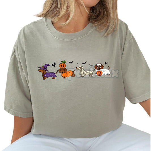 Retro Dachshund Ghost Shirt – Comfort Colors® Halloween Dog Owner Tee, Vintage Spooky Wiener Dog Apparel, Dog Mama Gift-Pasimax