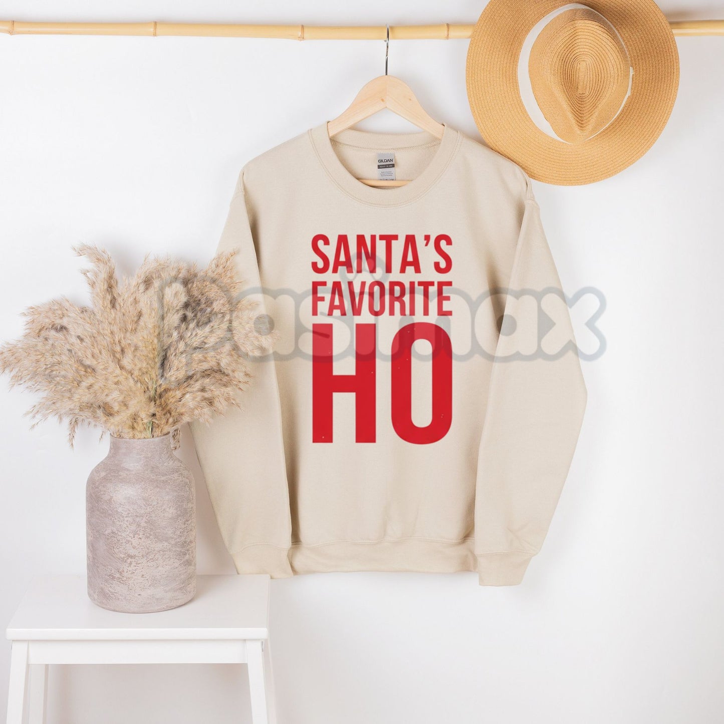 Santa's Favorite Ho Vintage Christmas Sweatshirt | Retro Pinup Style Holiday Jumper | Naughty & Nice Xmas Gift-Pasimax