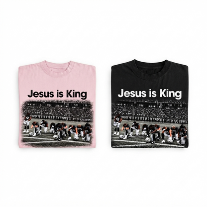 Vintage Jesus Is King Football Shirt – Retro Praying Team Graphic Unisex T-Shirt-Pasimax