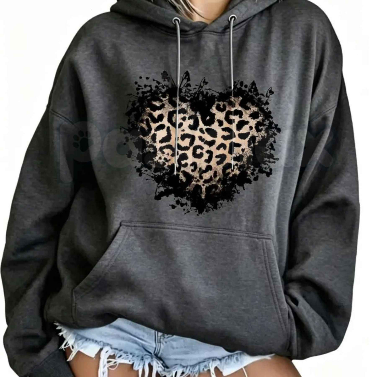 Women's Vintage Distressed Leopard Print Heart Pullover Hoodie – Trendy Retro Cheetah Graphic Sweatshirt, Y2K Alt Aesthetic Hoodie-Pasimax