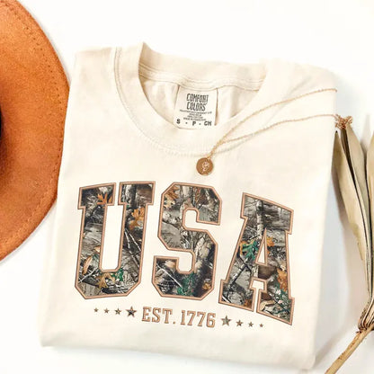 Comfort Colors® Vintage Camo USA T-Shirt – Retro 4th of July Hunting Graphic Tee, Aesthetic Patriotic Outdoorsman Independence Day Gift Top