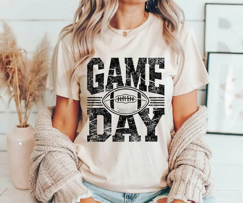 Comfort Colors® Football Season Game Day T-Shirt – Classic Sports Mom Graphic Tee, Fall Tailgate Unisex Top & Gift for Women