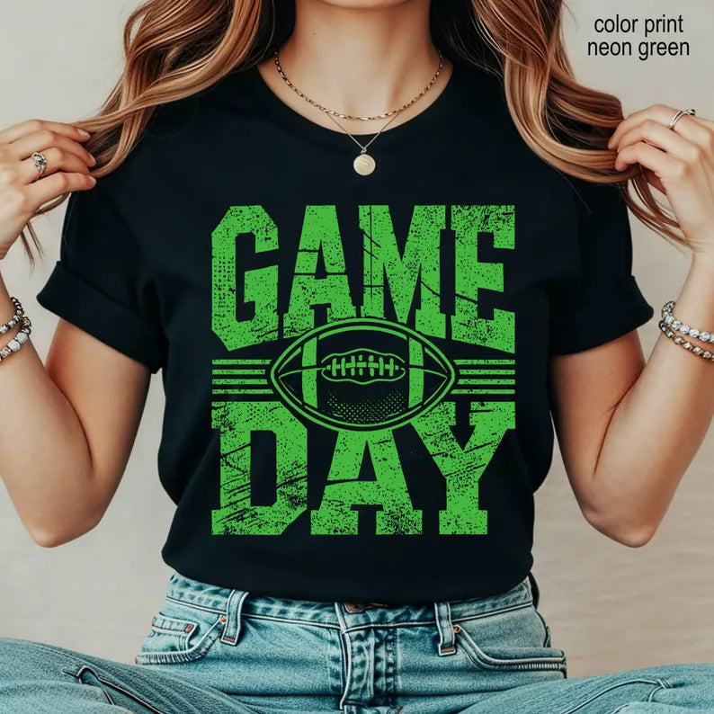 Comfort Colors® Football Season Game Day T-Shirt – Classic Sports Mom Graphic Tee, Fall Tailgate Unisex Top & Gift for Women