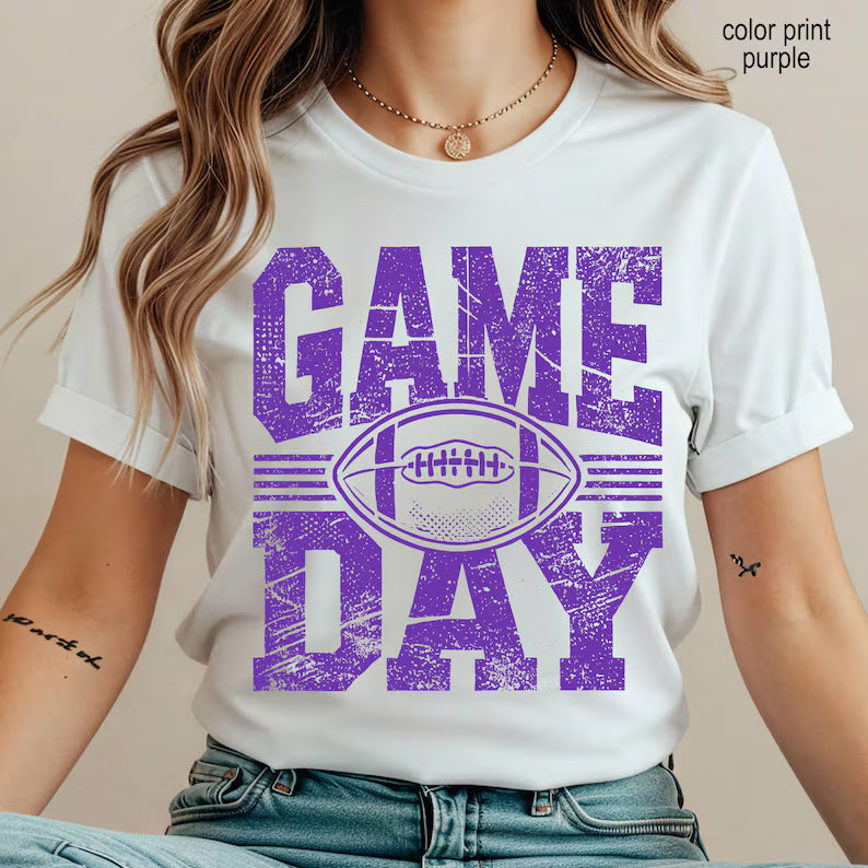 Comfort Colors® Football Season Game Day T-Shirt – Classic Sports Mom Graphic Tee, Fall Tailgate Unisex Top & Gift for Women